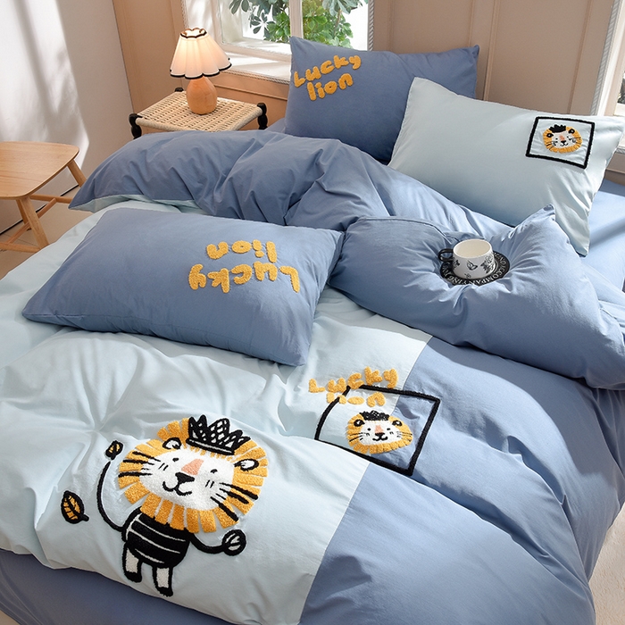 91家纺网 家纺一手货源 找家纺 炫拼家纺 2026新春款萌系A类全棉纯棉40支水洗棉毛巾绣四件套 狮子王