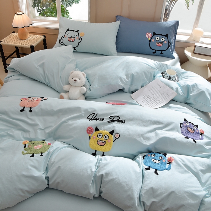 91家纺网 家纺一手货源 找家纺 炫拼家纺 2026新春款萌系A类全棉纯棉40支水洗棉毛巾绣四件套 小怪兽-兰