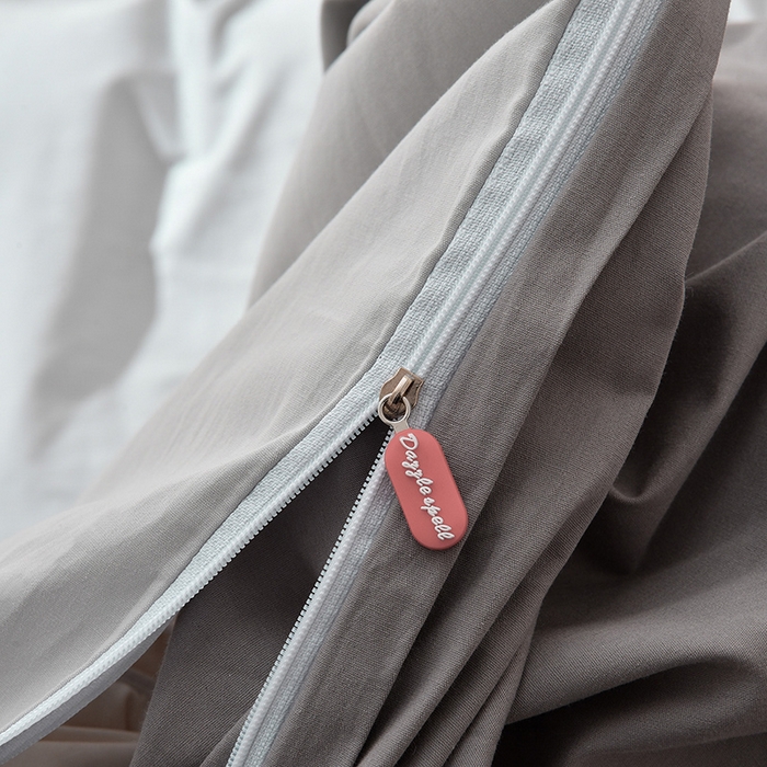 91家纺网 家纺一手货源 找家纺 炫拼家纺 2026新春款萌系A类全棉纯棉40支水洗棉毛巾绣四件套 黑白兔-灰