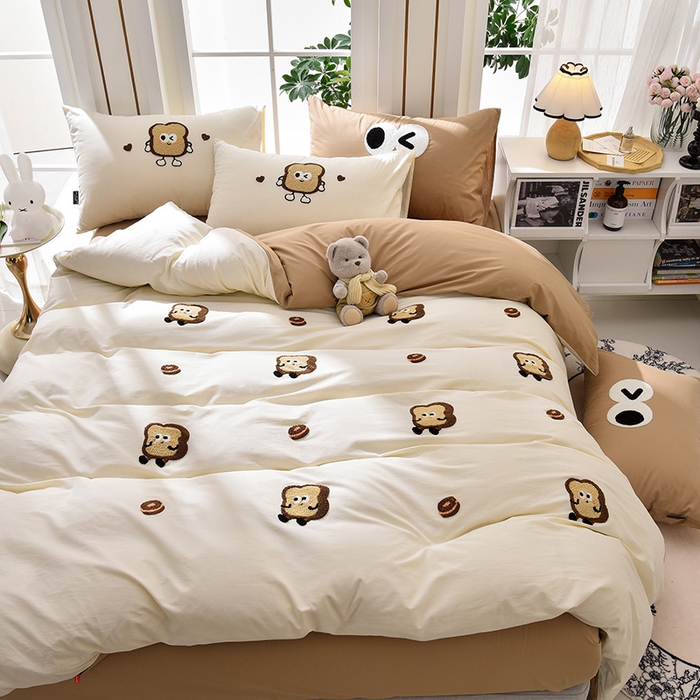 91家纺网 家纺一手货源 找家纺 炫拼家纺 2026新春款萌系A类全棉纯棉40支水洗棉毛巾绣四件套 面包甜甜圈