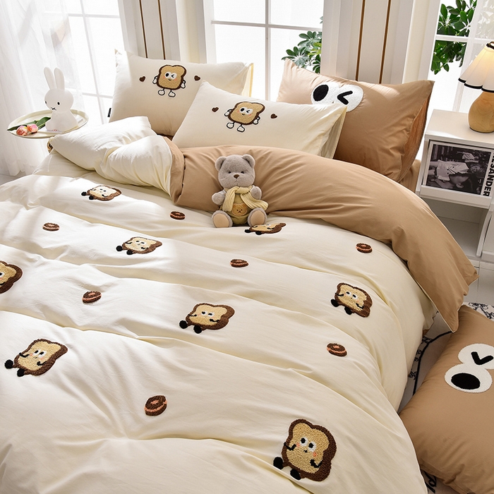 91家纺网 家纺一手货源 找家纺 炫拼家纺 2026新春款萌系A类全棉纯棉40支水洗棉毛巾绣四件套 面包甜甜圈