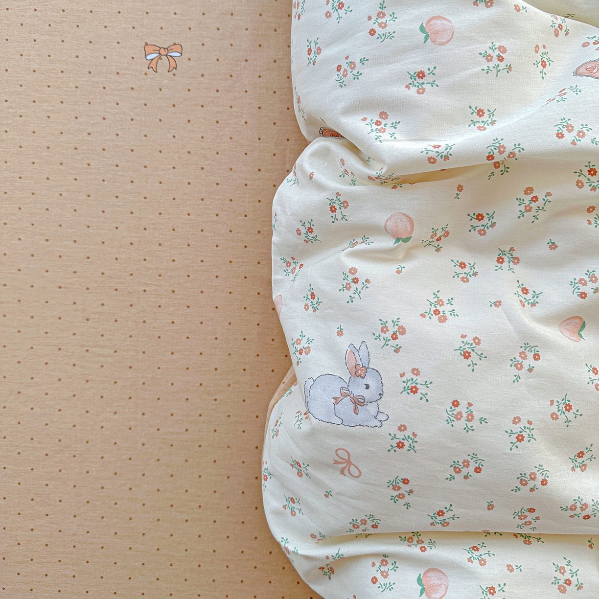 91家纺网 家纺一手货源 找家纺 恩泽家纺 2025新款全棉纯棉12868喷气印花系列四件套-第二批 兔子乐园