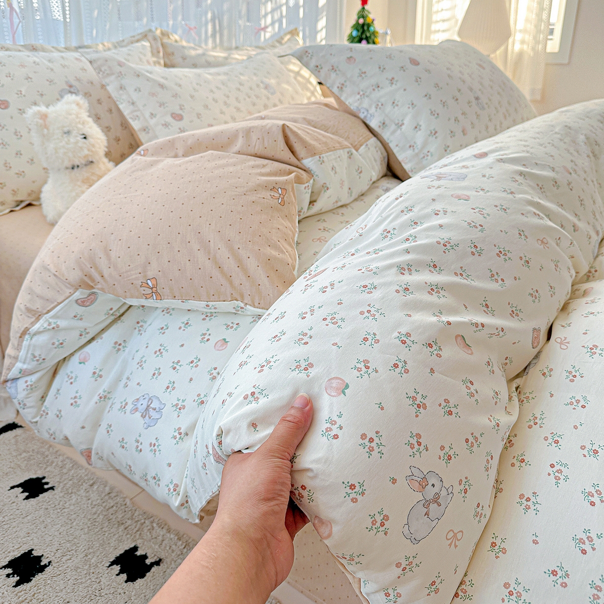 91家纺网 家纺一手货源 找家纺 恩泽家纺 2025新款全棉纯棉12868喷气印花系列四件套-第二批 兔子乐园