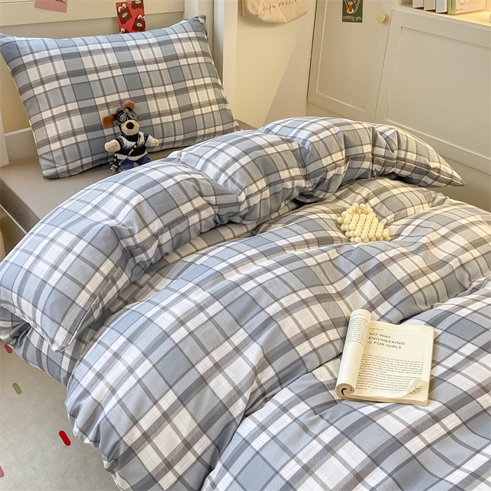 91家纺网 家纺一手货源 找家纺 慕木家纺 2025新款A类亲肤磨毛简约无印风水洗棉学生大礼包上下铺条纹套件系列 拉菲格+中灰