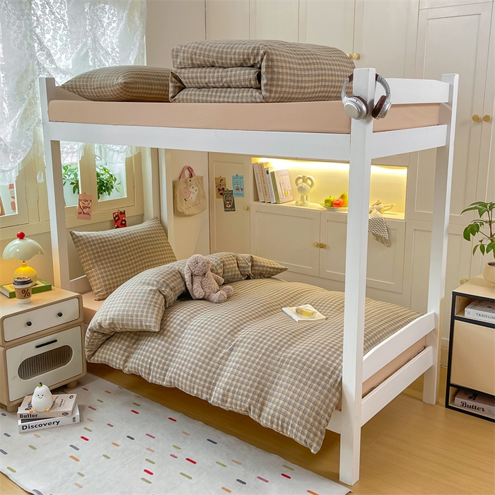 91家纺网 家纺一手货源 找家纺 慕木家纺 2025新款A类亲肤磨毛简约无印风水洗棉学生大礼包上下铺条纹套件系列 玛卡朵+奶黄