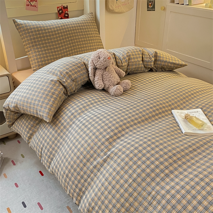 91家纺网 家纺一手货源 找家纺 慕木家纺 2025新款A类亲肤磨毛简约无印风水洗棉学生大礼包上下铺条纹套件系列 玛卡朵+奶黄