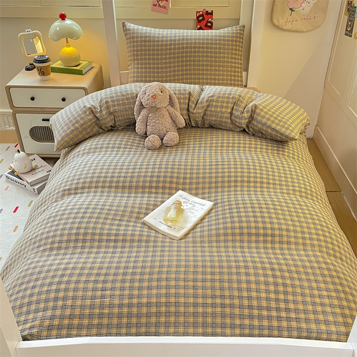 91家纺网 家纺一手货源 找家纺 慕木家纺 2025新款A类亲肤磨毛简约无印风水洗棉学生大礼包上下铺条纹套件系列 玛卡朵+奶黄