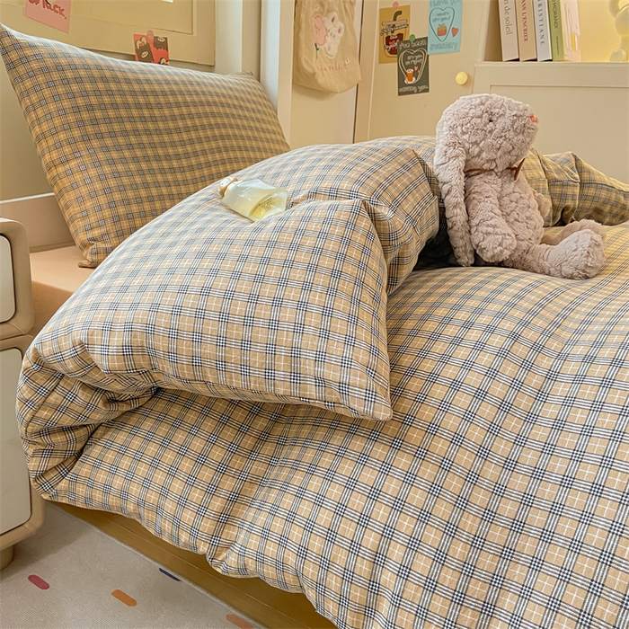 91家纺网 家纺一手货源 找家纺 慕木家纺 2025新款A类亲肤磨毛简约无印风水洗棉学生大礼包上下铺条纹套件系列 玛卡朵+奶黄