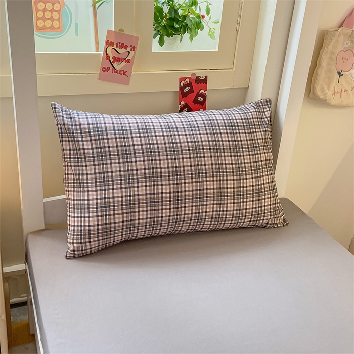 91家纺网 家纺一手货源 找家纺 慕木家纺 2025新款A类亲肤磨毛简约无印风水洗棉学生大礼包上下铺条纹套件系列 拉菲格+中灰