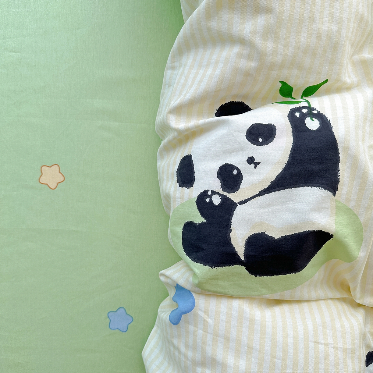 91家纺网 家纺一手货源 找家纺 恩泽家纺 2025新款全棉纯棉12868喷气印花系列四件套-第二批 小熊猫