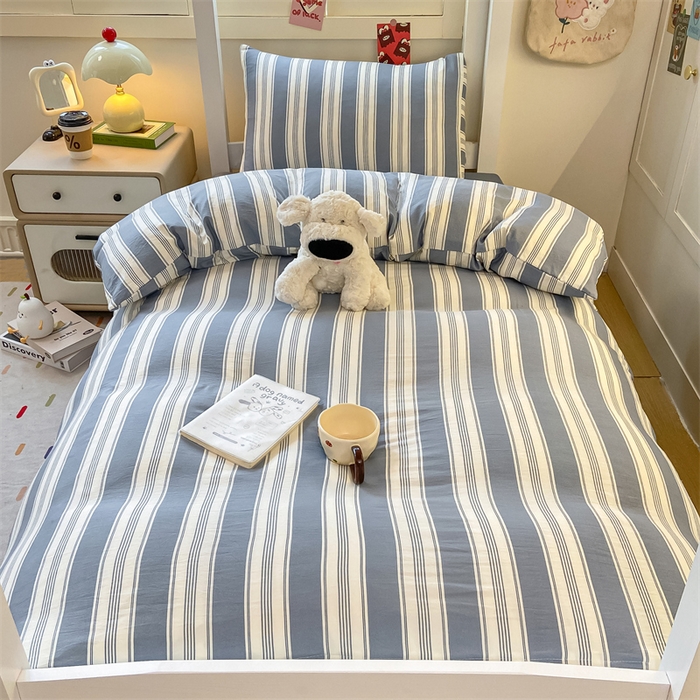 91家纺网 家纺一手货源 找家纺 慕木家纺 2025新款A类亲肤磨毛简约无印风水洗棉学生大礼包上下铺条纹套件系列 简兮格粉+中灰