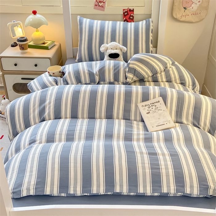 91家纺网 家纺一手货源 找家纺 慕木家纺 2025新款A类亲肤磨毛简约无印风水洗棉学生大礼包上下铺条纹套件系列 简兮格粉+中灰