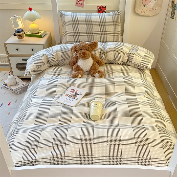 91家纺网 家纺一手货源 找家纺 慕木家纺 2025新款A类亲肤磨毛简约无印风水洗棉学生大礼包上下铺条纹套件系列 暗影千鸟+中灰