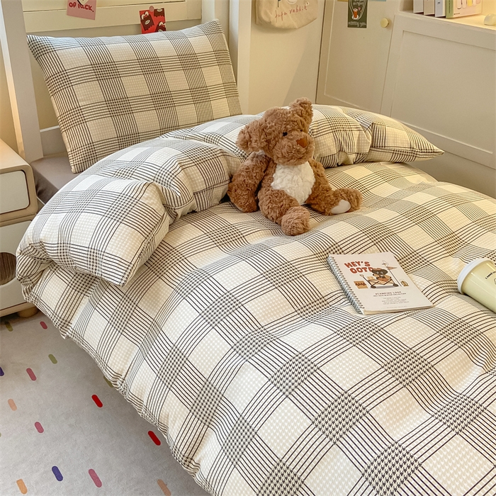 91家纺网 家纺一手货源 找家纺 慕木家纺 2025新款A类亲肤磨毛简约无印风水洗棉学生大礼包上下铺条纹套件系列 暗影千鸟+中灰