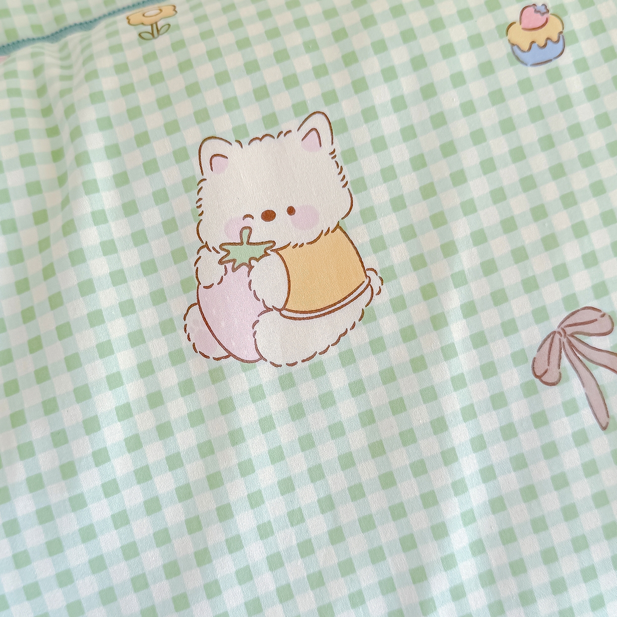 91家纺网 家纺一手货源 找家纺 良佐生活 2025新款A类60s全棉纯棉贡缎一字绣枕套 萌宠乐园