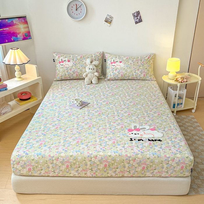 91家纺网 家纺一手货源 找家纺 乐美家纺 2025新款懒洋洋全棉双层纱毛巾绣床笠三件套（提供买家秀） 可妮兔