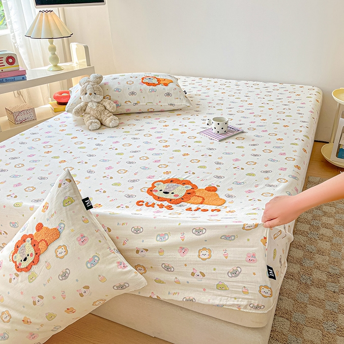 91家纺网 家纺一手货源 找家纺 乐美家纺 2025新款懒洋洋全棉双层纱毛巾绣床笠三件套（提供买家秀） 可妮兔