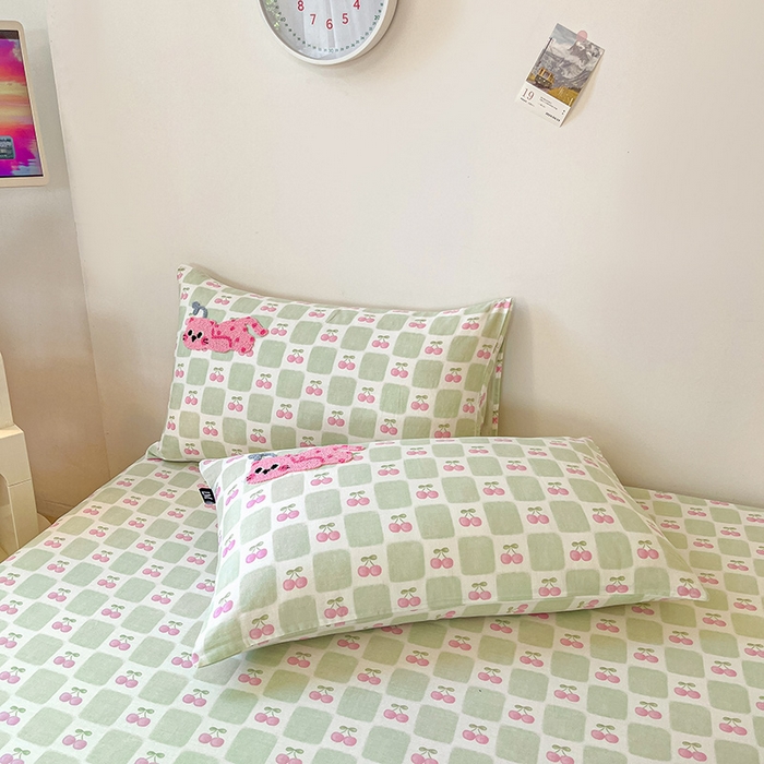 91家纺网 家纺一手货源 找家纺 乐美家纺 2025新款懒洋洋全棉双层纱毛巾绣床笠三件套（提供买家秀） 蔓蔓猫