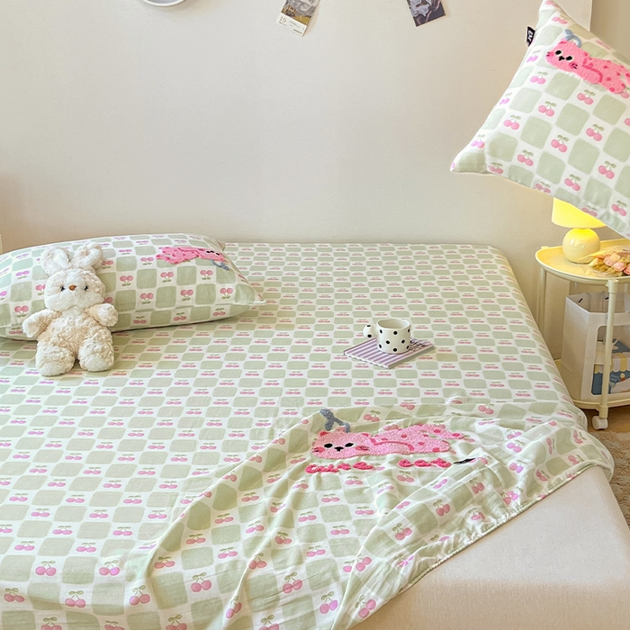 91家纺网 家纺一手货源 找家纺 乐美家纺 2025新款懒洋洋全棉双层纱毛巾绣床笠三件套（提供买家秀） 蔓蔓猫