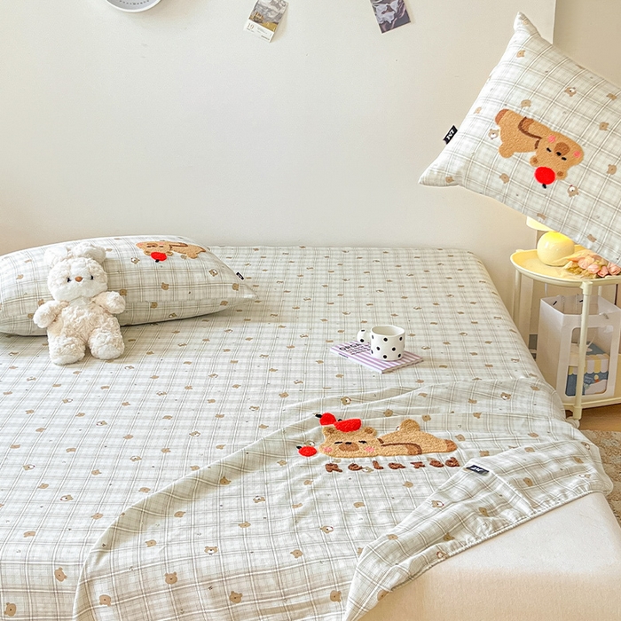 91家纺网 家纺一手货源 找家纺 乐美家纺 2025新款懒洋洋全棉双层纱毛巾绣床笠三件套（提供买家秀） 排排熊