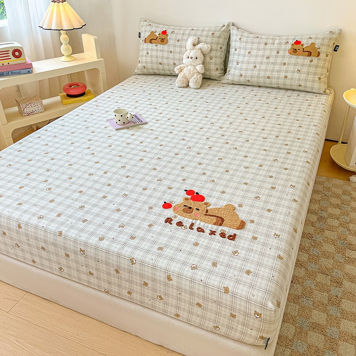 91家纺网 家纺一手货源 找家纺 乐美家纺 2025新款懒洋洋全棉双层纱毛巾绣床笠三件套（提供买家秀） 排排熊