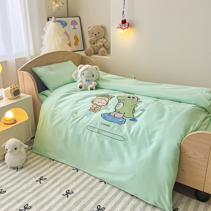 91家纺网 家纺一手货源 找家纺 乐沐家纺 2025新款全棉纯棉高端贴布刺绣幼儿园套件儿童三件套被子被芯婴童宝宝六件套七件套 快乐生活