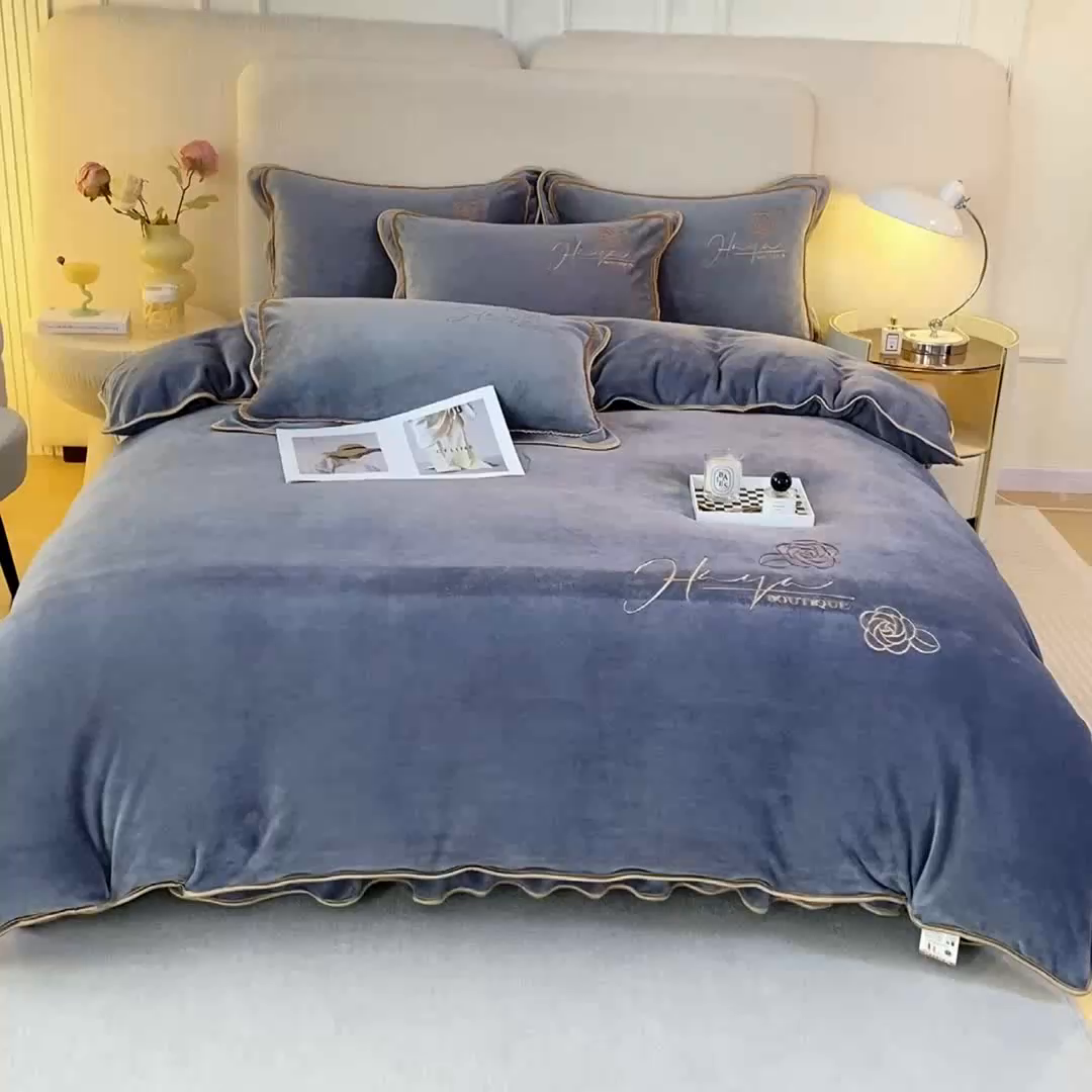 91家纺网 家纺一手货源 找家纺 博兰蒂2022高克重牛奶绒素色绣花床裙四件套直播爆款-水仙高级灰