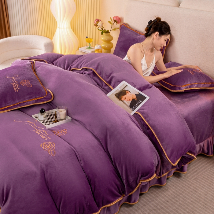 91家纺网 家纺一手货源 找家纺 博兰蒂2022高克重牛奶绒素色绣花床裙四件套直播爆款-水仙罗兰紫