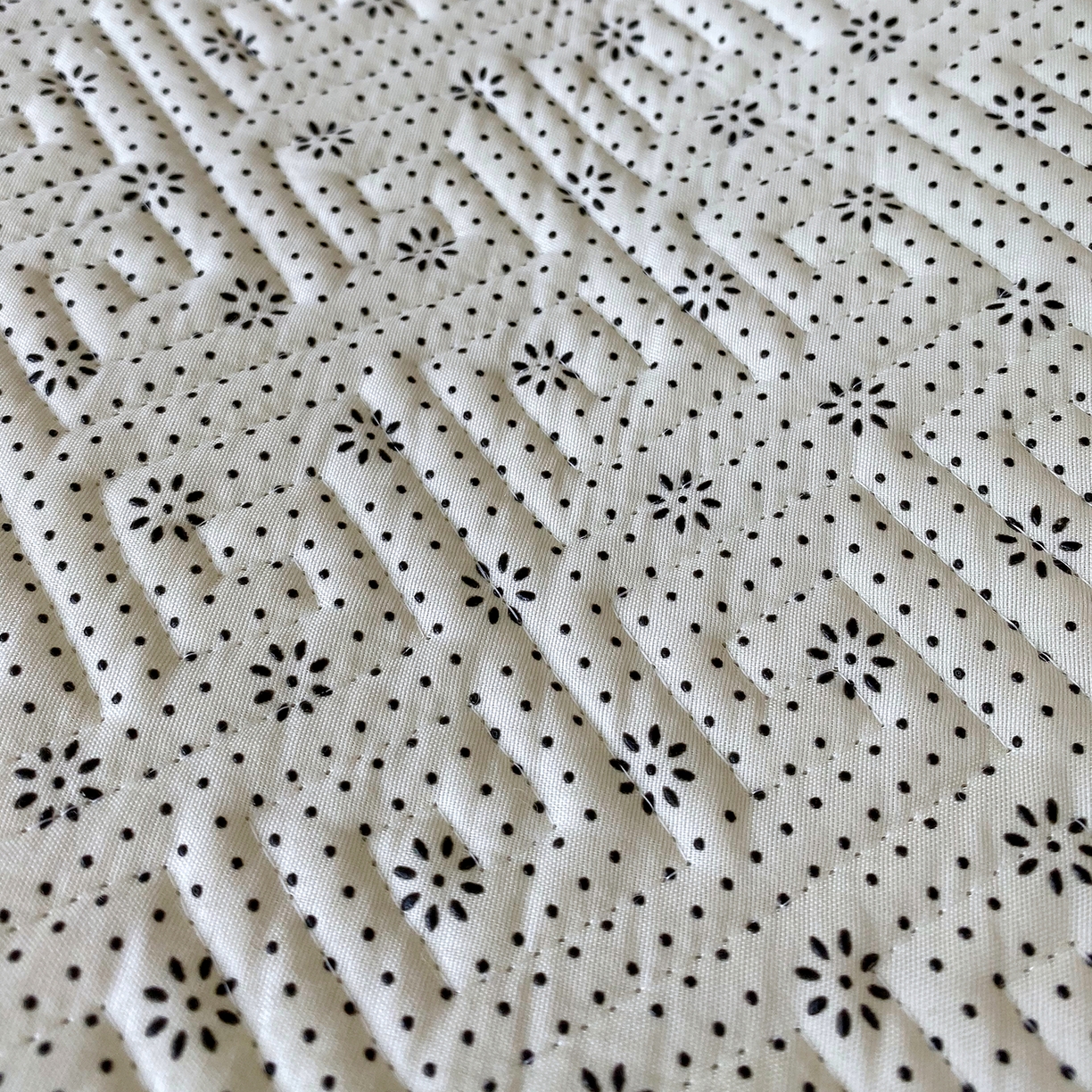 91家纺网 家纺一手货源 找家纺 金鑫汇家纺 2025年新款A类多功能全棉老粗布软凉席床盖护垫席子可机洗 流光灰