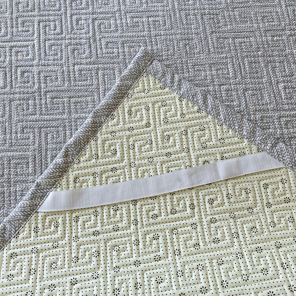 91家纺网 家纺一手货源 找家纺 金鑫汇家纺 2025年新款A类多功能全棉老粗布软凉席床盖护垫席子可机洗 流光灰