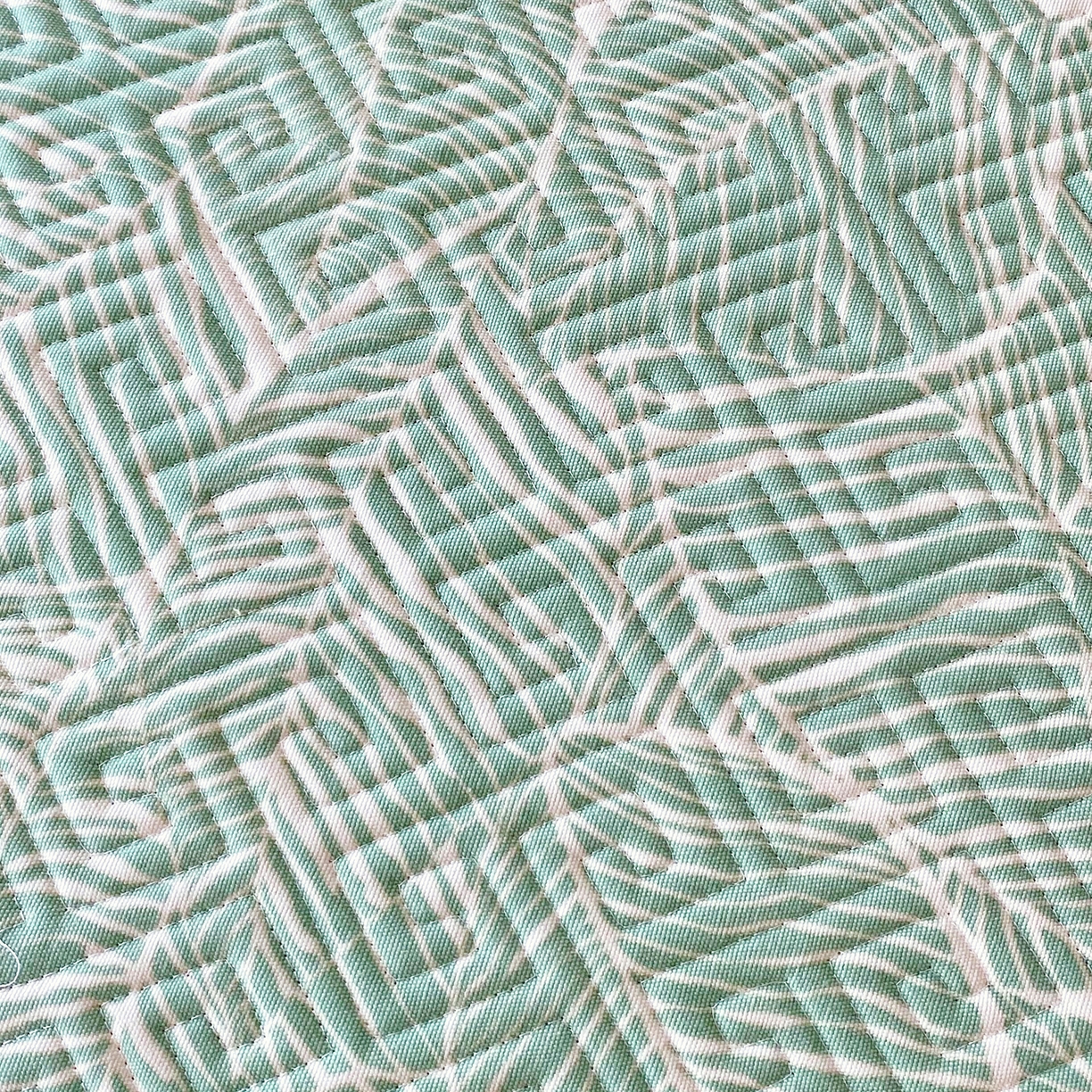 91家纺网 家纺一手货源 找家纺 金鑫汇家纺 2025年新款A类多功能全棉老粗布软凉席床盖护垫席子可机洗 绿色心情