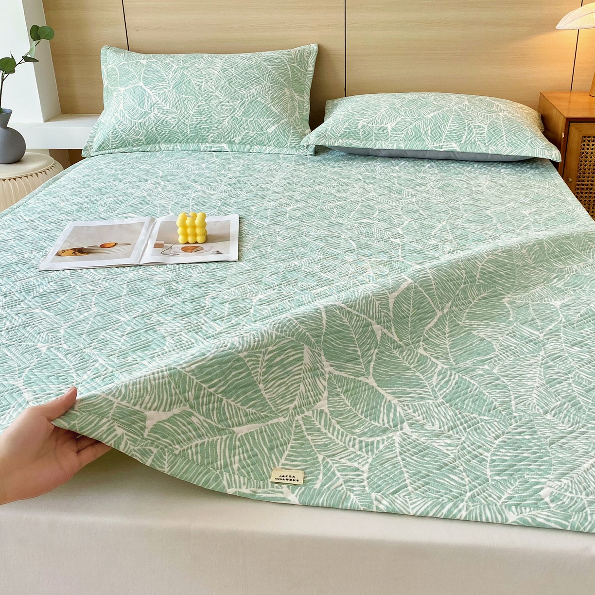 91家纺网 家纺一手货源 找家纺 金鑫汇家纺 2025年新款A类多功能全棉老粗布软凉席床盖护垫席子可机洗 绿色心情