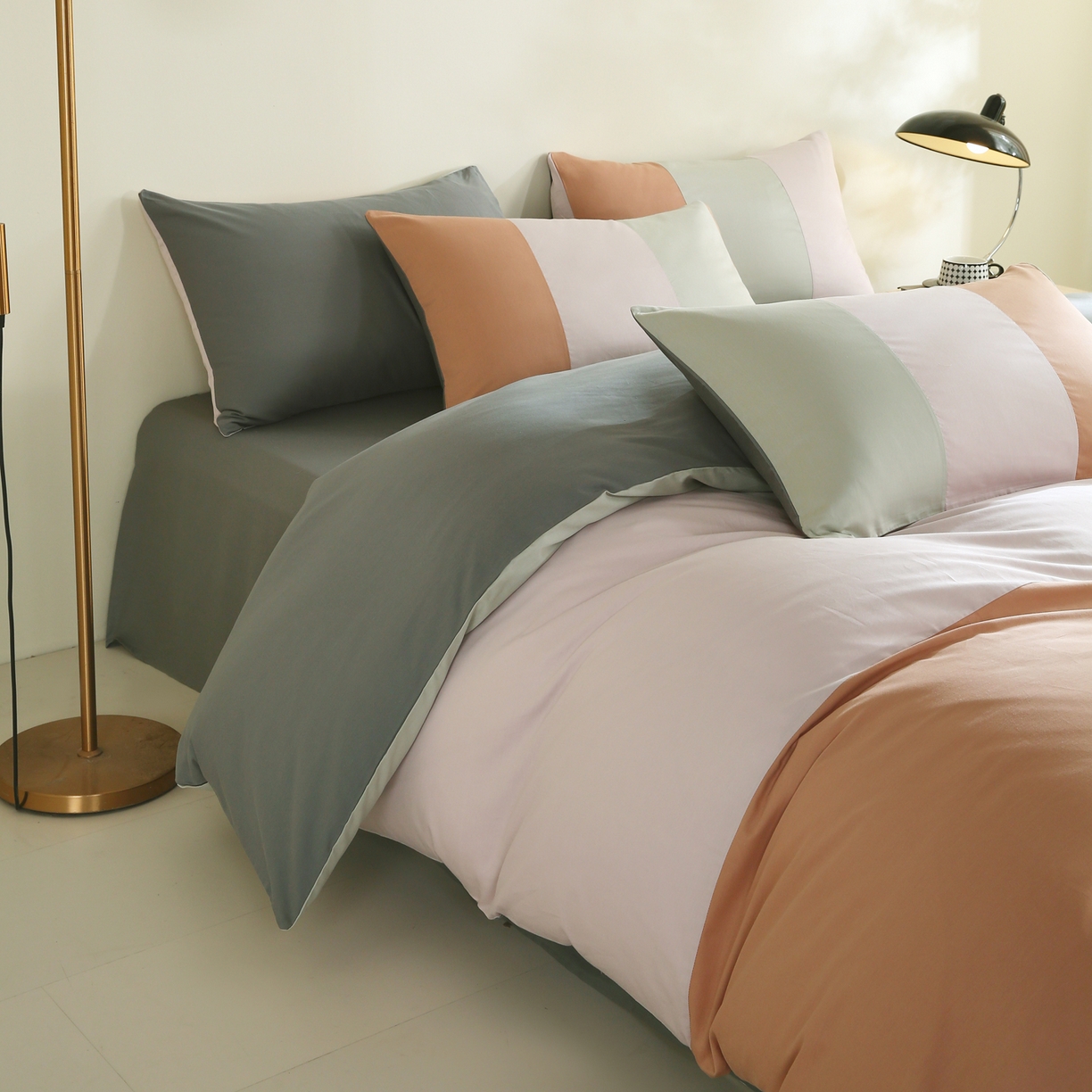 91家纺网 家纺一手货源 找家纺 金鑫汇家纺 2026新款全棉纯棉纯色拼色四件套 云梦