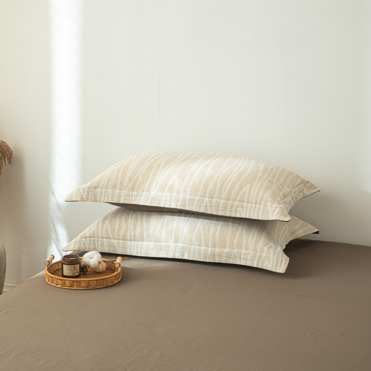 91家纺网 家纺一手货源 找家纺 眠博士 2025新款棉麻简约枕套单品枕套 棉麻枕套-树纹棕