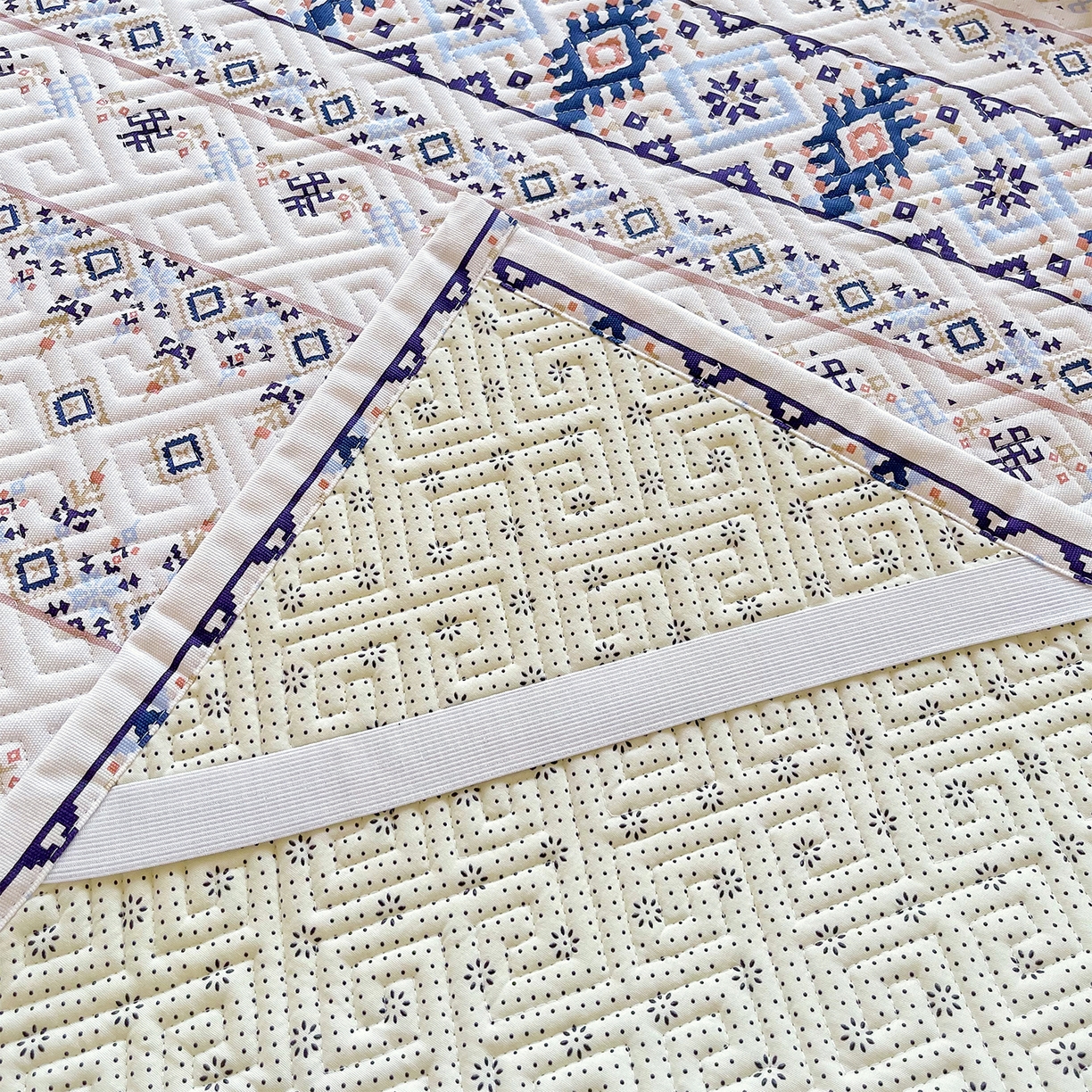 91家纺网 家纺一手货源 找家纺 金鑫汇家纺 2025年新款A类多功能全棉老粗布软凉席床盖护垫席子可机洗 波西米亚