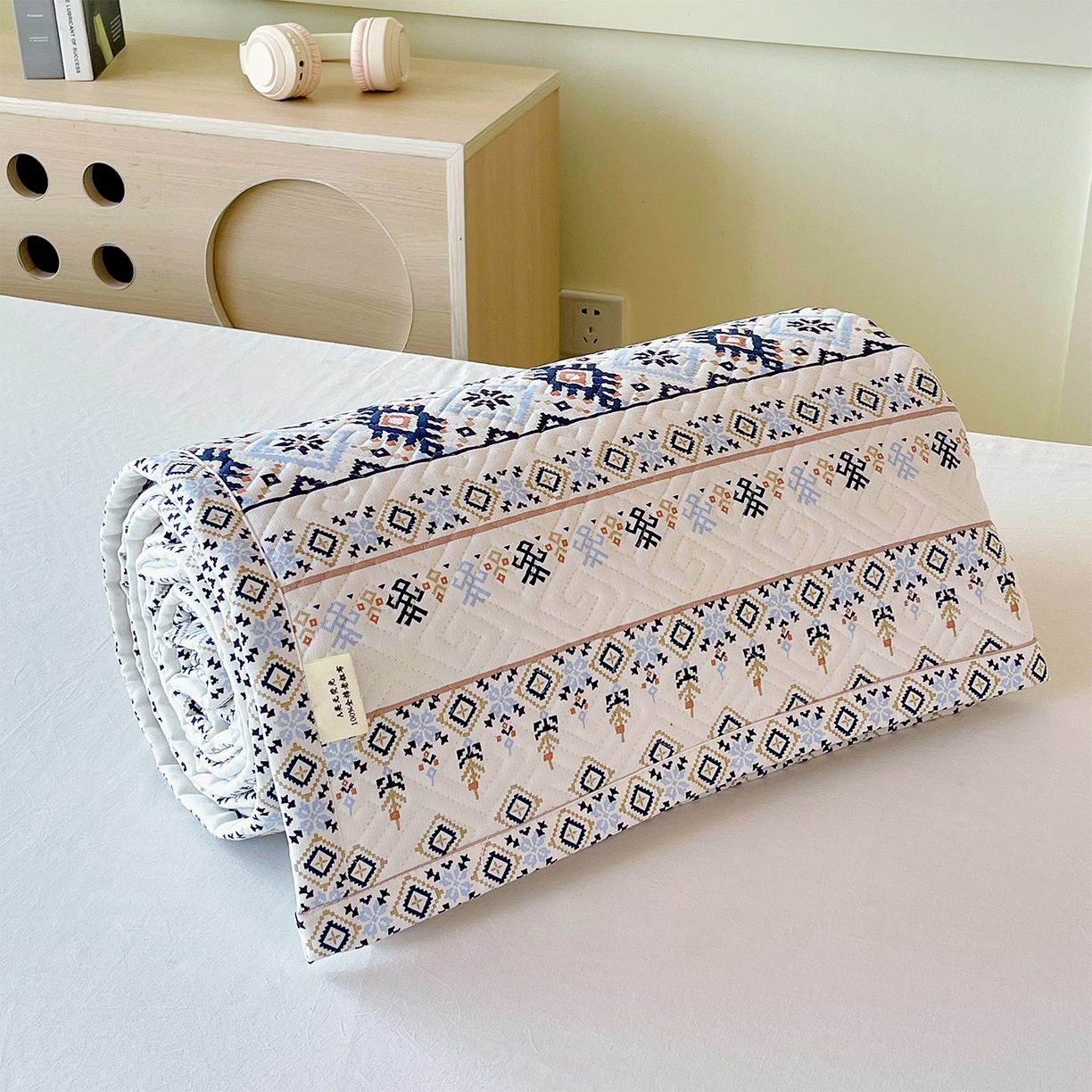 91家纺网 家纺一手货源 找家纺 金鑫汇家纺 2025年新款A类多功能全棉老粗布软凉席床盖护垫席子可机洗 波西米亚