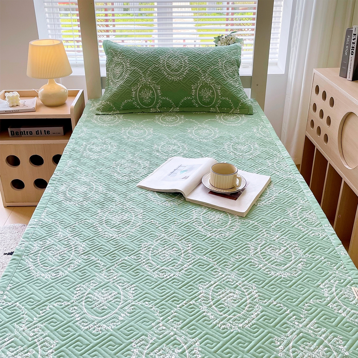 91家纺网 家纺一手货源 找家纺 金鑫汇家纺 2025年新款A类多功能全棉老粗布软凉席床盖护垫席子可机洗 芳华