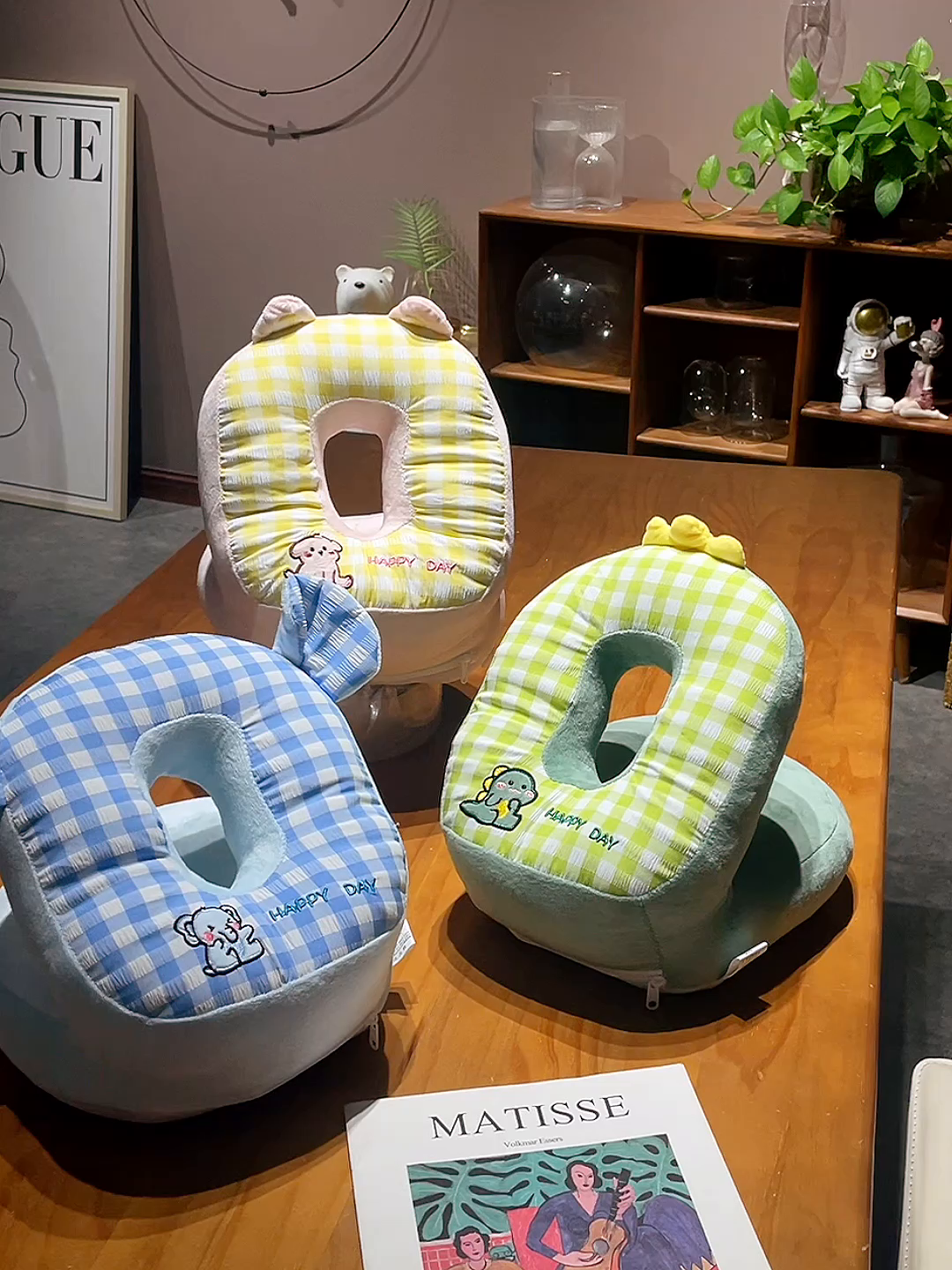 91家纺网 家纺一手货源 找家纺 仟亿莱 2025新款泡泡格子冰丝双面午睡枕三维立体PP棉枕头枕芯-泡泡格子 泡泡格子兔子 25x28x20cm枕头/只