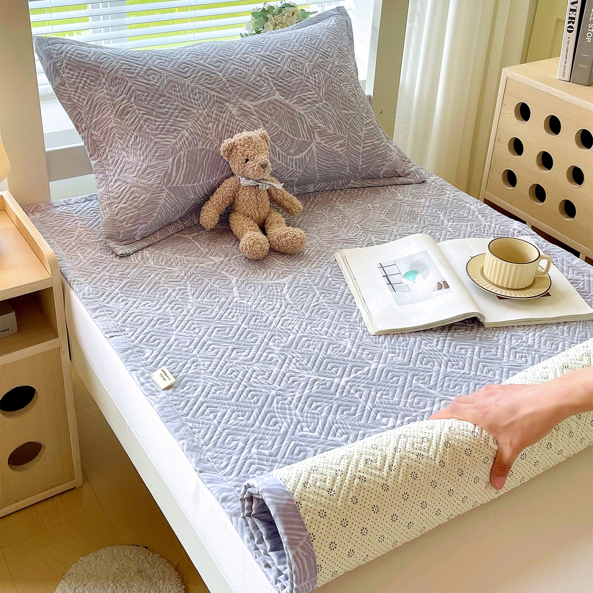 91家纺网 家纺一手货源 找家纺 金鑫汇家纺 2025年新款A类多功能全棉老粗布软凉席床盖护垫席子可机洗 千叶