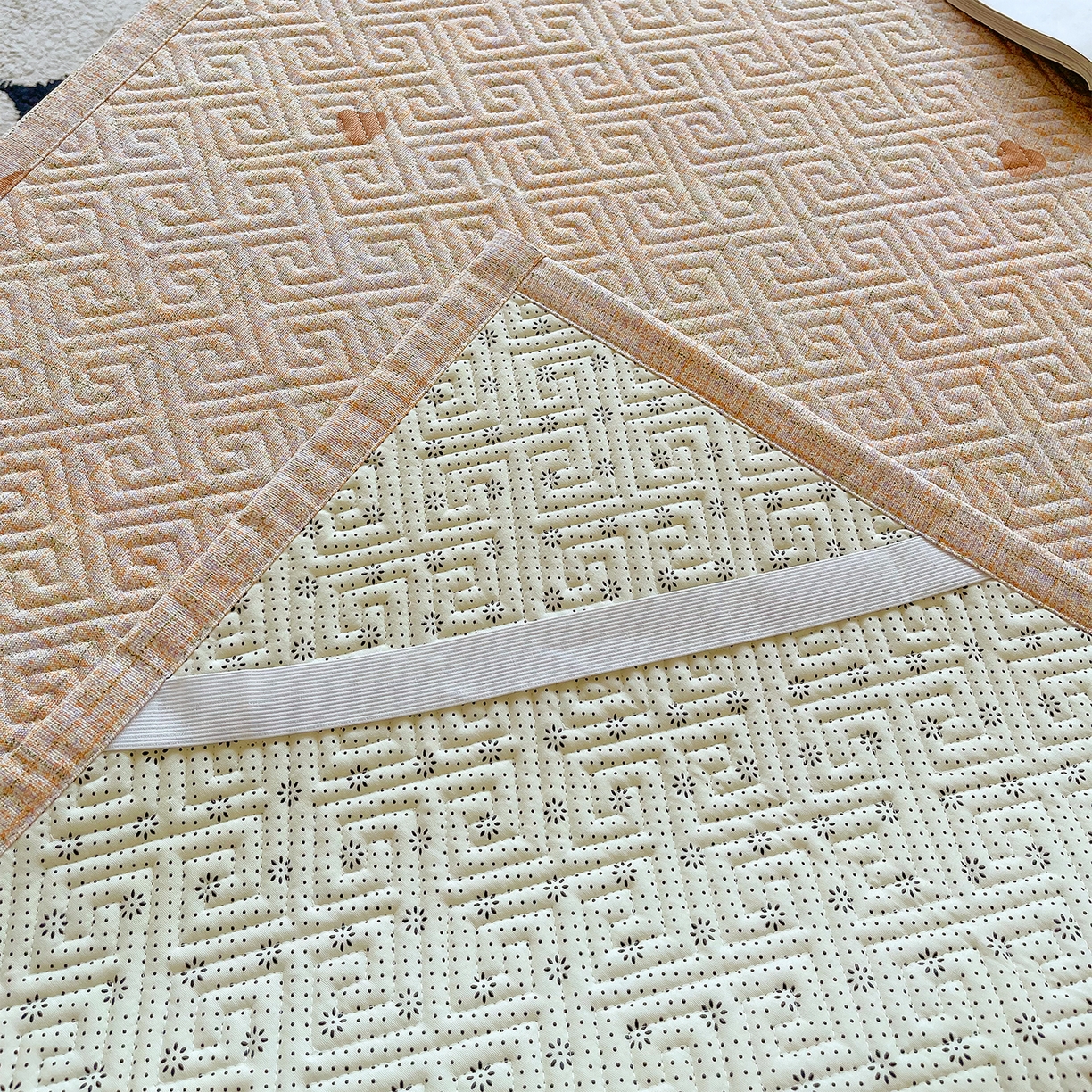 91家纺网 家纺一手货源 找家纺 金鑫汇家纺 2025年新款A类多功能全棉老粗布软凉席床盖护垫席子可机洗 心之恋