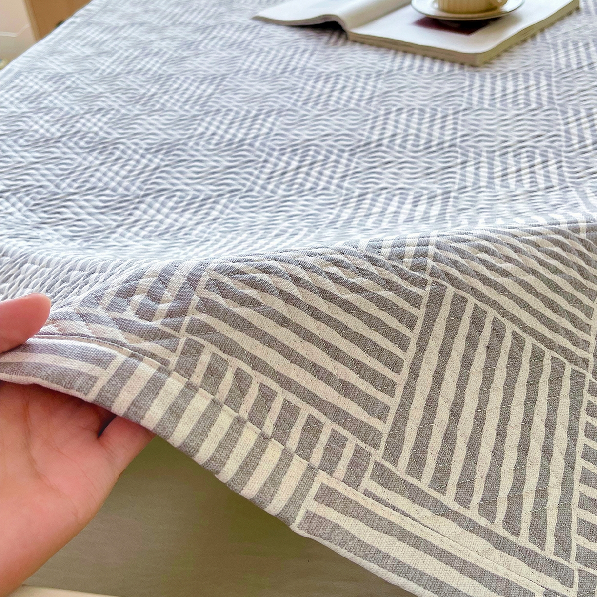 91家纺网 家纺一手货源 找家纺 金鑫汇家纺 2025年新款A类多功能全棉老粗布软凉席床盖护垫席子可机洗 休闲时光