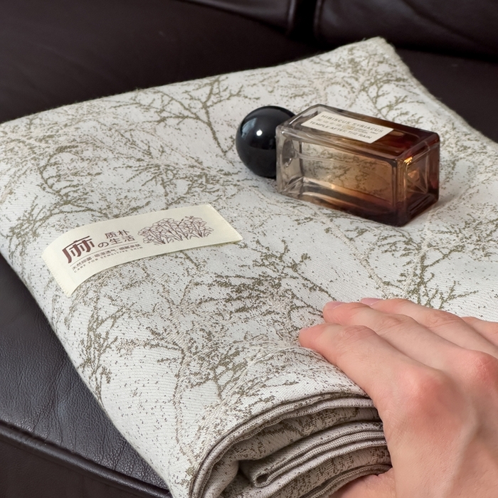 91家纺网 家纺一手货源 找家纺 米菲 2025新款A类亚麻提花多功能盖毯毯子毛毯 挪威森林