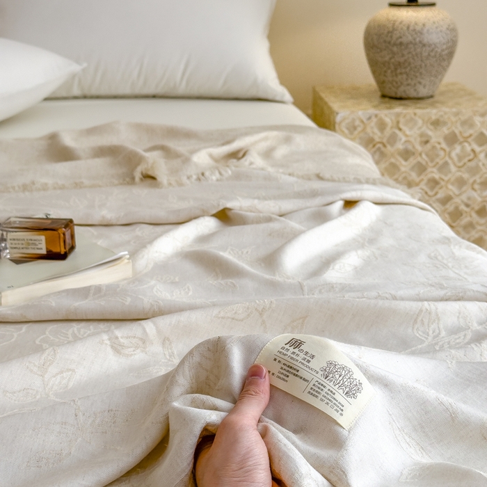 91家纺网 家纺一手货源 找家纺 米菲 2025新款A类亚麻提花多功能盖毯毯子毛毯 迷雾花园