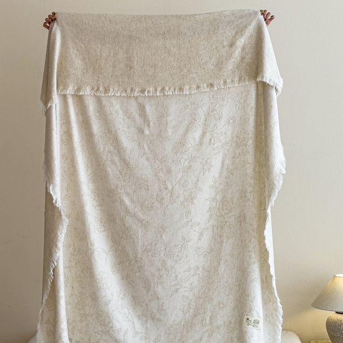 91家纺网 家纺一手货源 找家纺 米菲 2025新款A类亚麻提花多功能盖毯毯子毛毯 莉格西塔