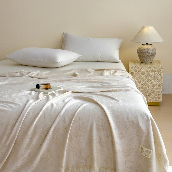 91家纺网 家纺一手货源 找家纺 米菲 2025新款A类亚麻提花多功能盖毯毯子毛毯 莉格西塔