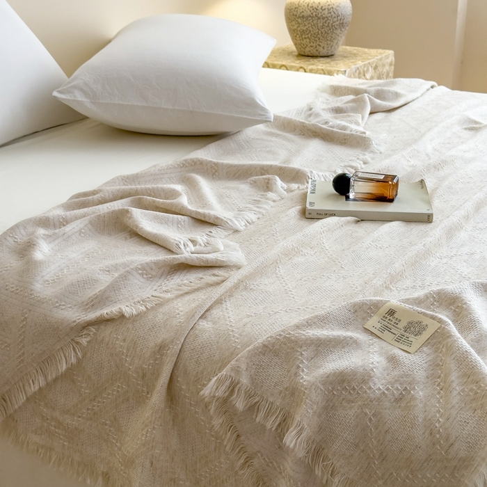 91家纺网 家纺一手货源 找家纺 米菲 2025新款A类亚麻提花多功能盖毯毯子毛毯 云若烟