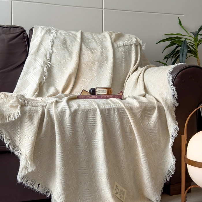 91家纺网 家纺一手货源 找家纺 米菲 2025新款A类亚麻提花多功能盖毯毯子毛毯 云若烟