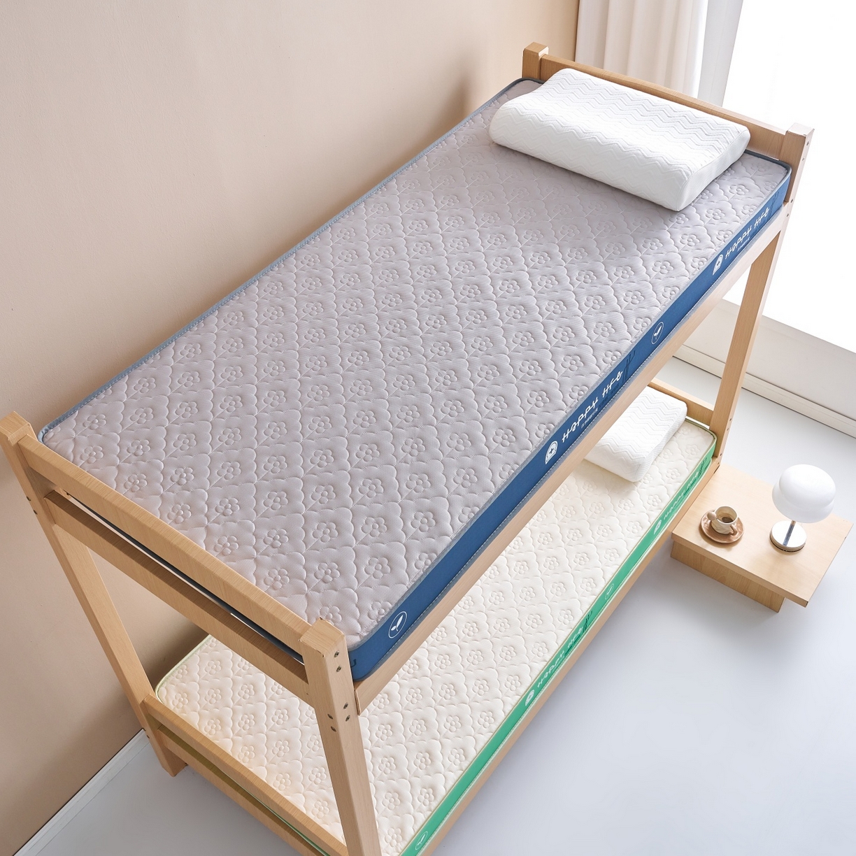 91家纺网 家纺一手货源 找家纺 奇丝雅 2025新款针织棉学生宿舍床专用加厚记忆棉海绵立体乳胶床垫【高密记忆棉】 繁花-灰（9公分）