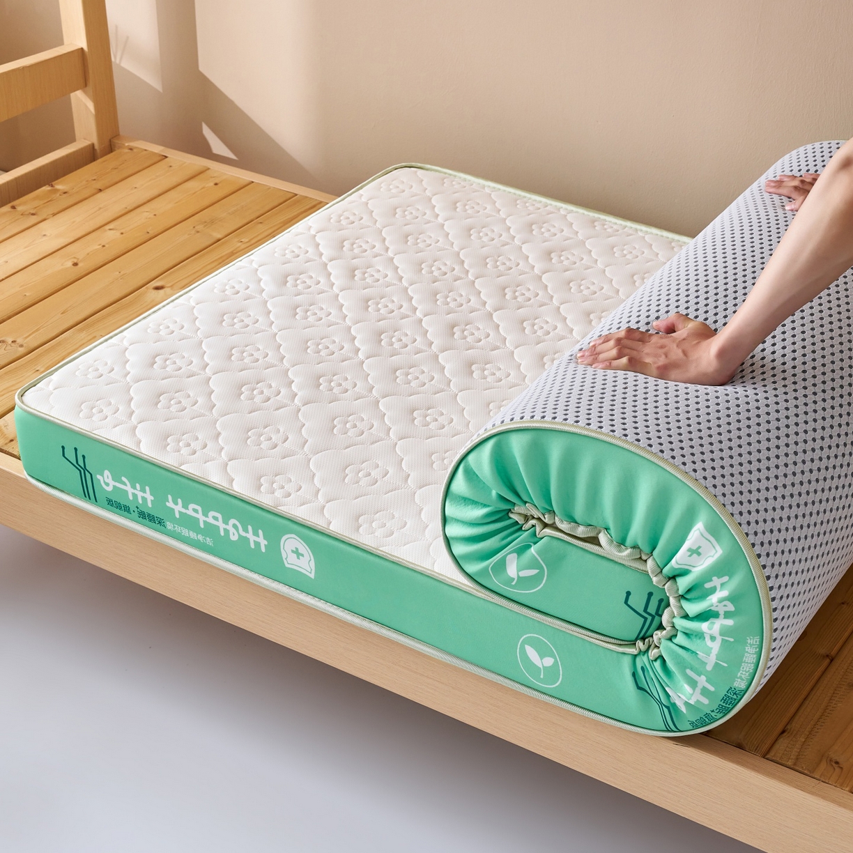 91家纺网 家纺一手货源 找家纺 奇丝雅 2025新款针织棉学生宿舍床专用加厚记忆棉海绵立体乳胶床垫【高密记忆棉】 繁花-绿（9公分）