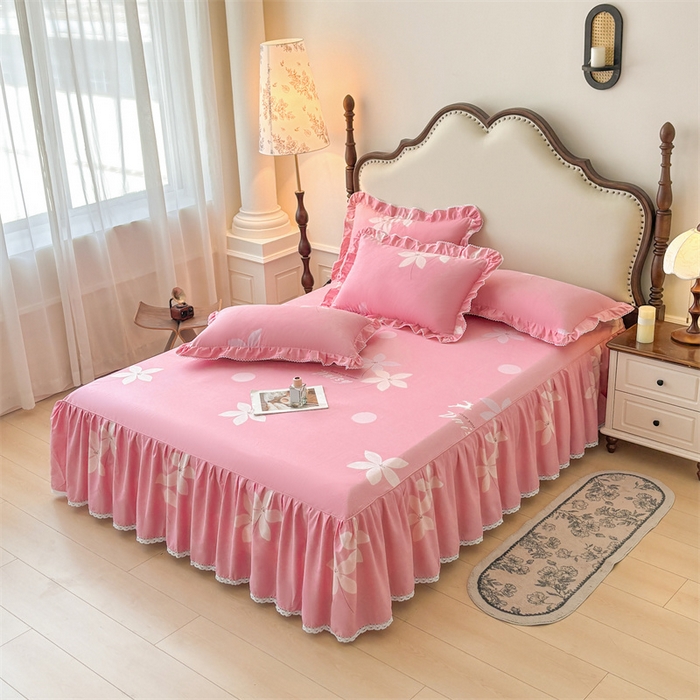 91家纺网 家纺一手货源 找家纺 缦彩 2025新款全棉纯棉磨毛印花床裙单品床裙单件单床裙花边床单三件套 幽诺花梦-粉